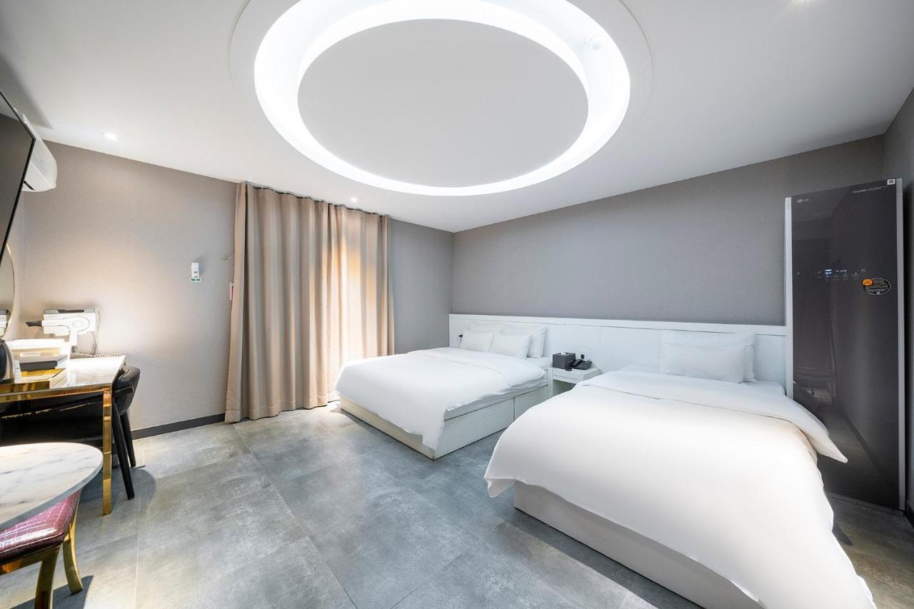 Knox Hotel Cheonan Exterior foto
