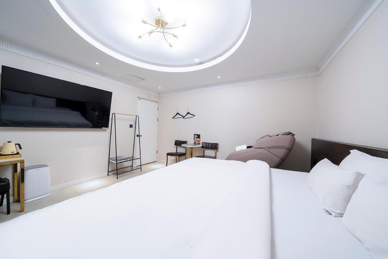 Knox Hotel Cheonan Exterior foto