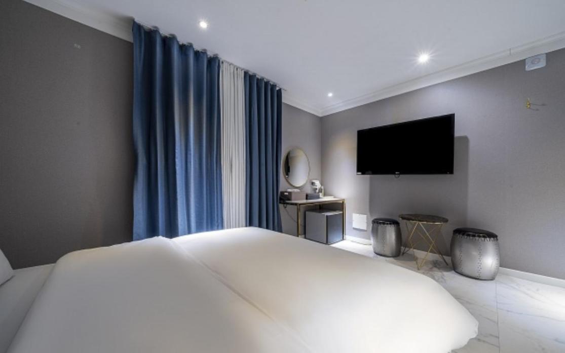 Knox Hotel Cheonan Exterior foto