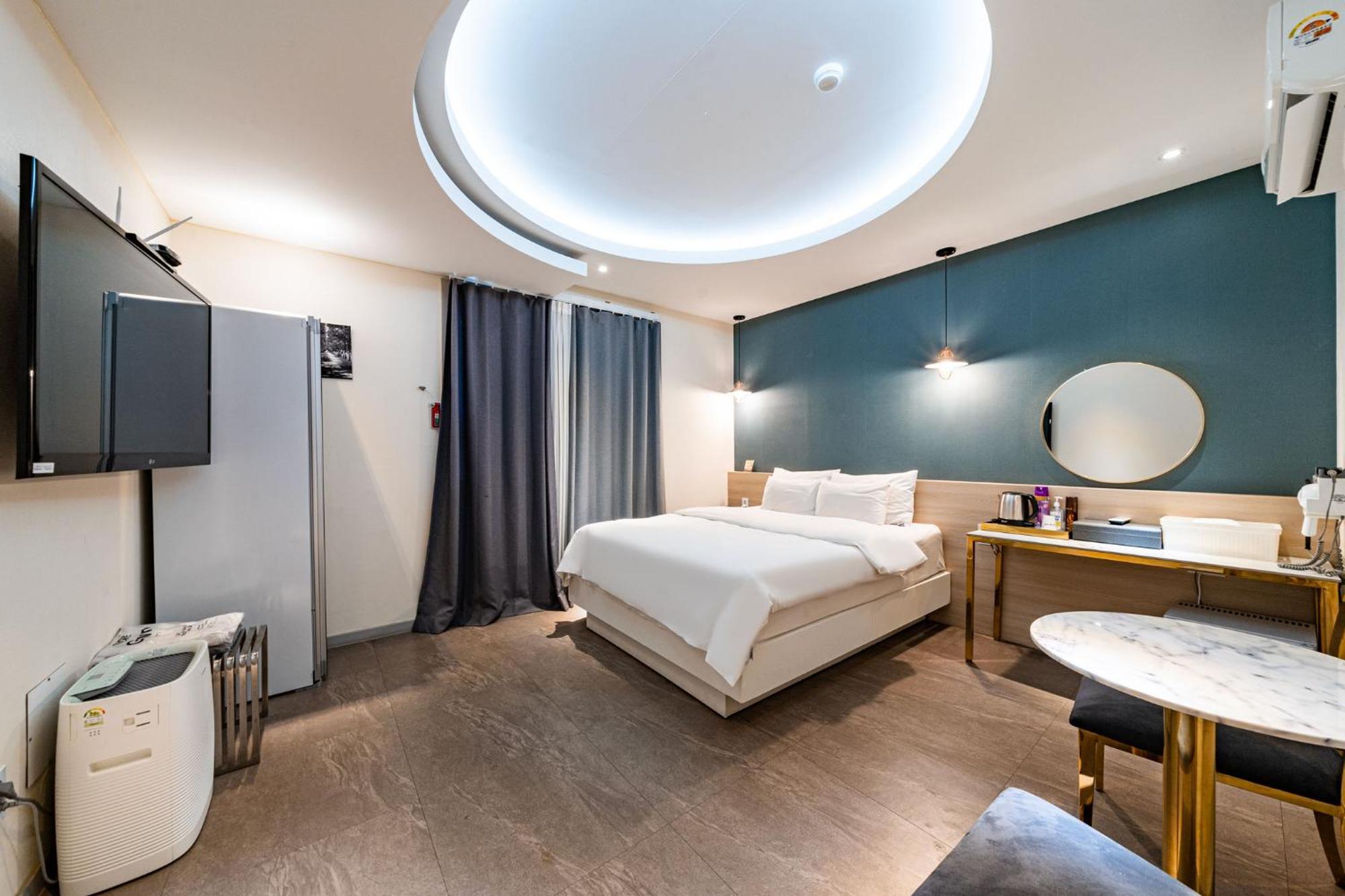 Knox Hotel Cheonan Exterior foto